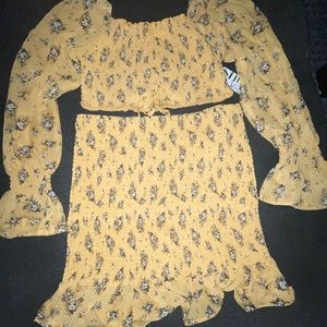 Mustard Floral print ruched 2-piece set